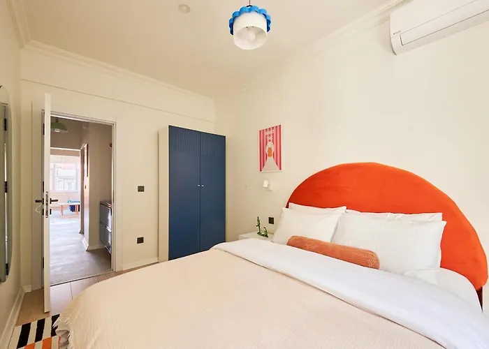 Cihangir Pop Art Hideaway Apartment