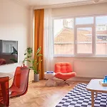Daire Cihangir Pop Art Hideaway